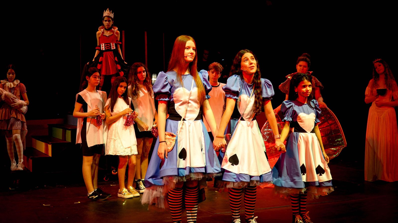 Cena de Alice, Um Musical